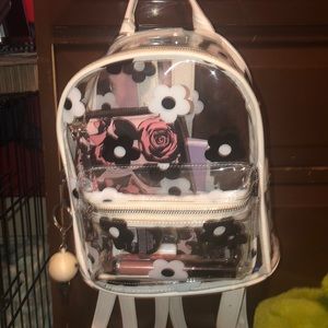 Forever 21 flower clear backpack 🎒 🌸 🌺